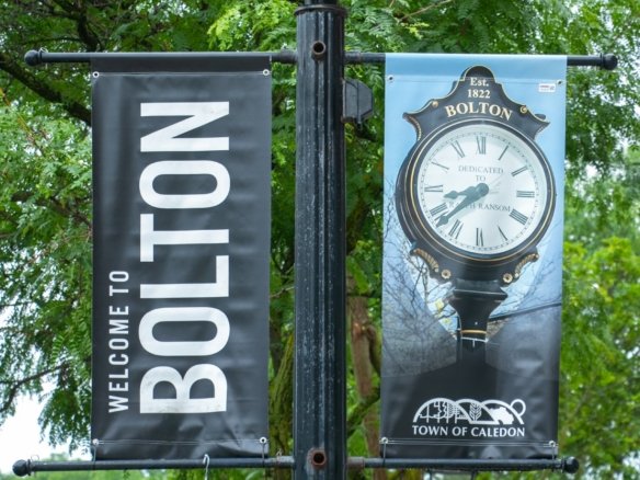 Boutique Shops and Everyday Shopping Convenience Near Bolton Place
